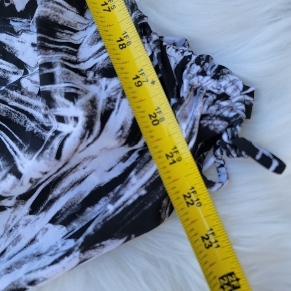 Assets Spanx Swimwear Push Up Underwire Tankini Top with Ruched Sides M - Picture 8 of 10